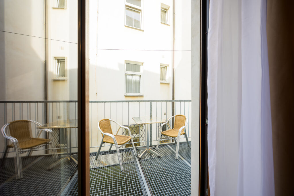R101 balkon